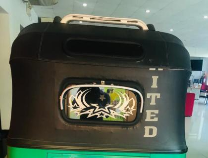 AD000584-4-thumb.jpg